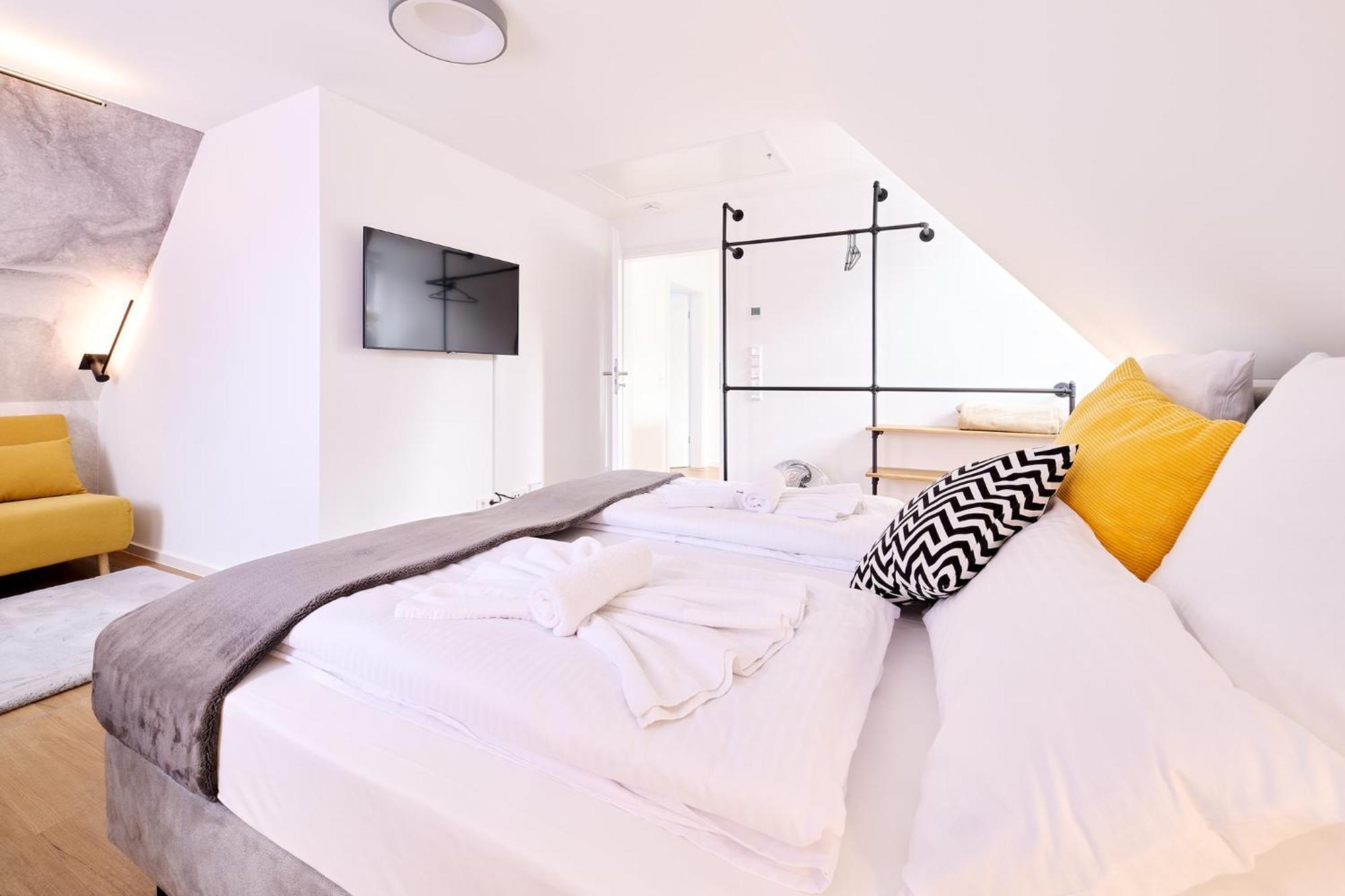 Xzllenz - 4 Schlafzimmer, Zentral, Parken, U-Bahn, 2 Baeder, 4 Smart-Tv, Optional Einzelbett Núremberg Exterior foto